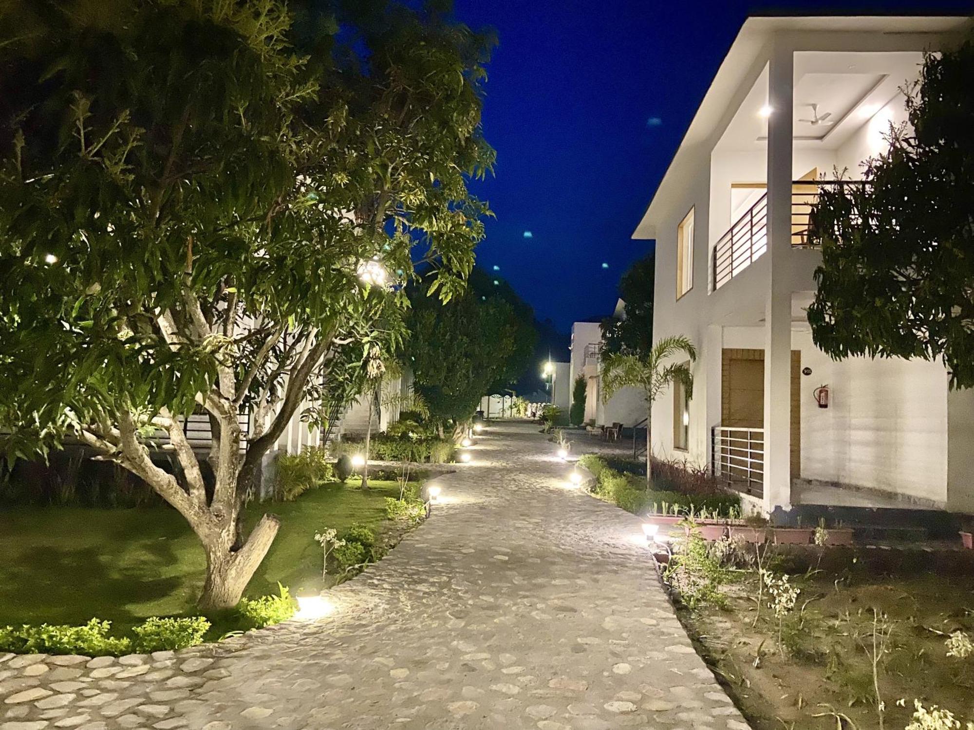 The White Oak Corbett Spa & Resort رامناجار المظهر الخارجي الصورة
