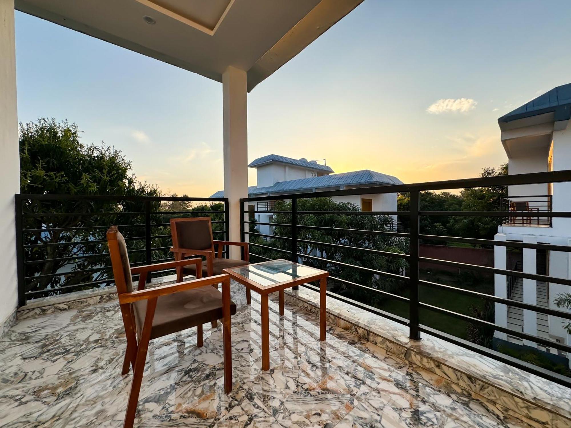 The White Oak Corbett Spa & Resort رامناجار المظهر الخارجي الصورة
